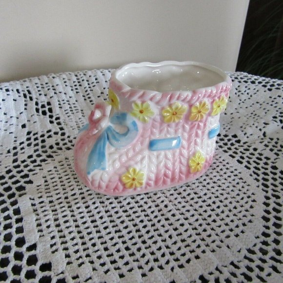 Vintage Baby Ceramic Ornament flower arrangement container - Picture 3 of 12